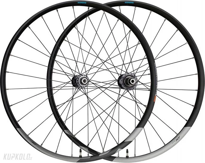 27,5&quot;&#x20;zapleten&#x00E1;&#x20;kola&#x20;Shimano&#x20;WH-M8020,&#x20;Boost&#x20;15x110,&#x20;12x148mm