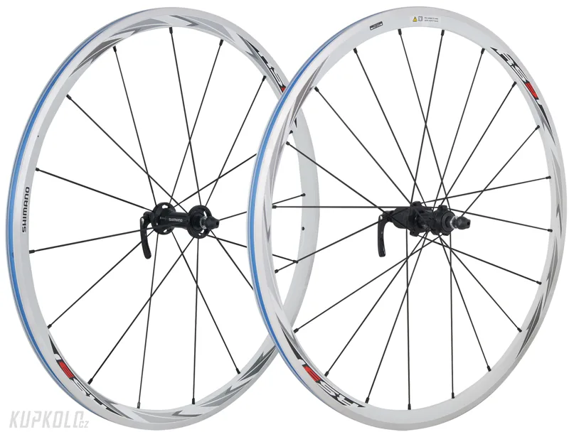 Zapleten&#x00E1;&#x20;kola&#x20;Shimano&#x20;105&#x20;WH-RS31&#x20;-&#x20;b&#x00ED;l&#x00E1;