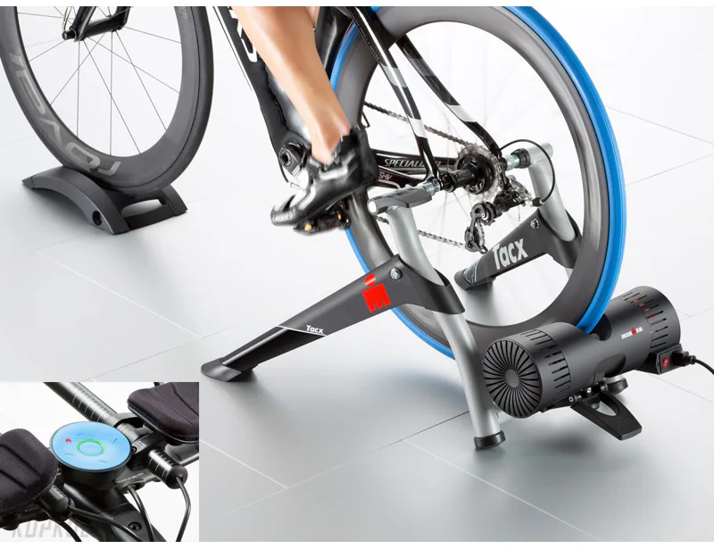 Cyklotrena&#x017E;&#x00E9;r&#x20;Tacx&#x20;T2060&#x20;Ironman&#x20;Smart