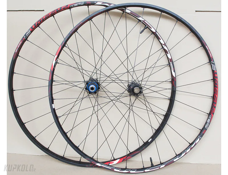 Ořech: Shimano/Sram