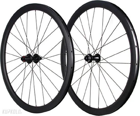 Silni&#x010D;n&#x00ED;&#x2F;gravel&#x20;kola&#x20;Sting&#x20;DB-GRAVEL
